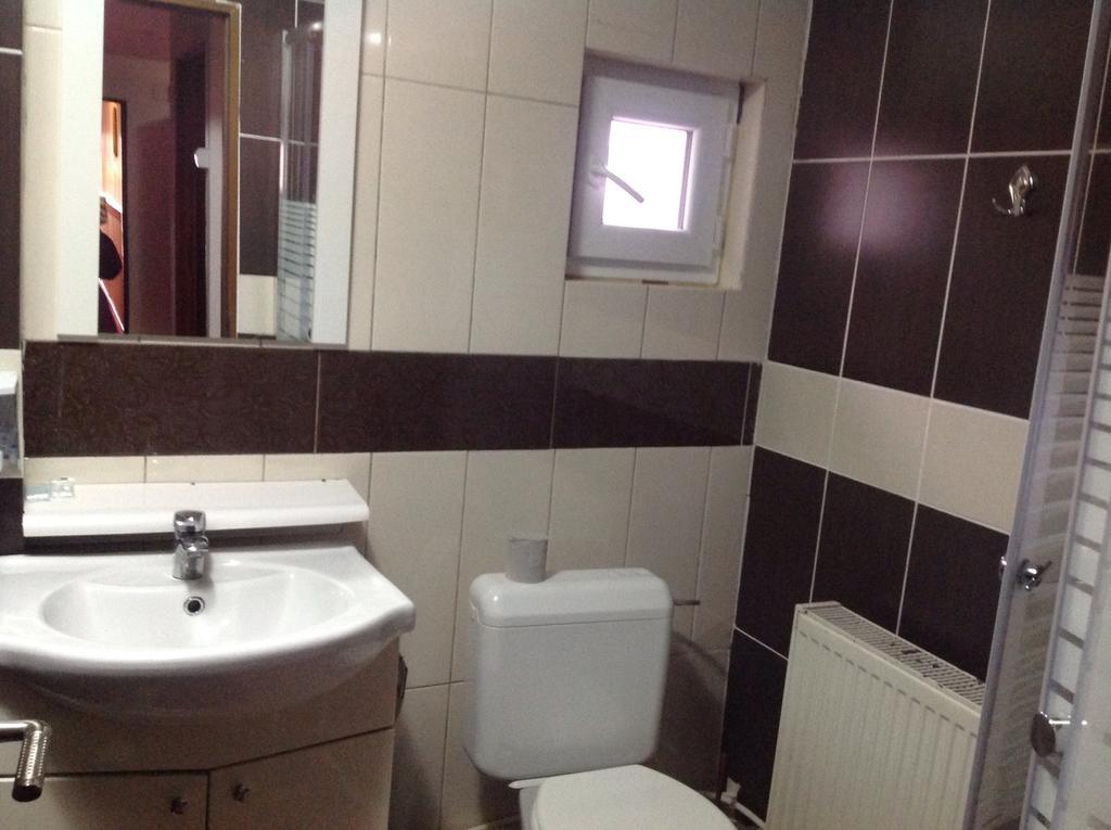 Hotel Panoramic Menyháza Szoba fotó