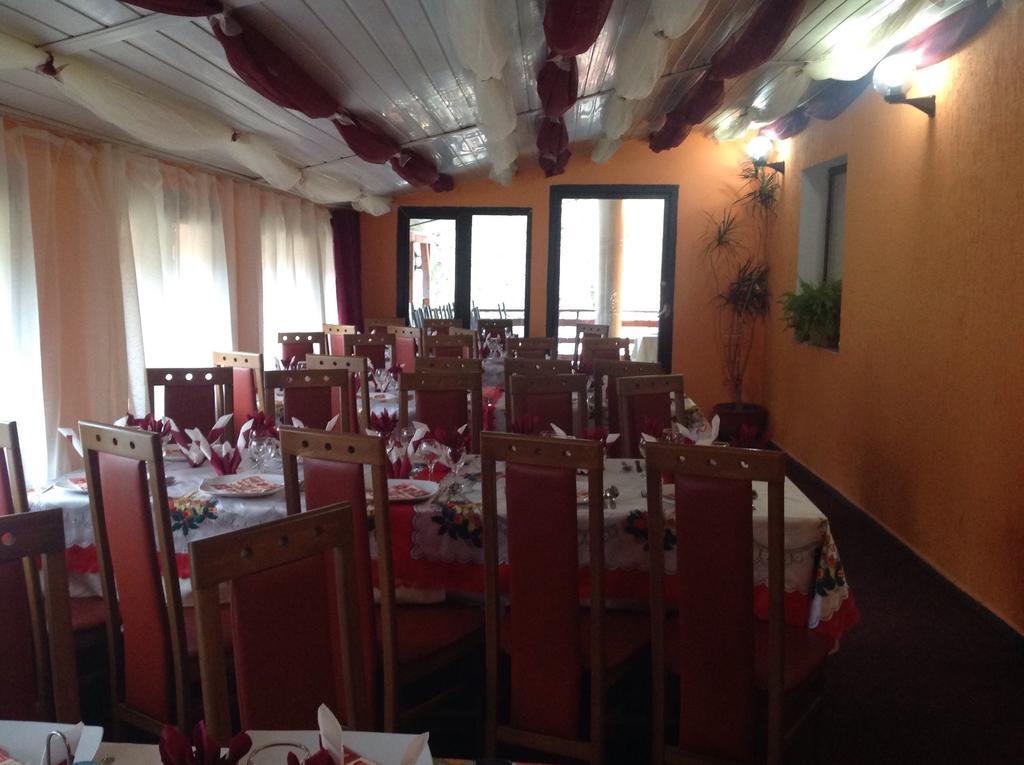 Hotel Panoramic Menyháza Szoba fotó