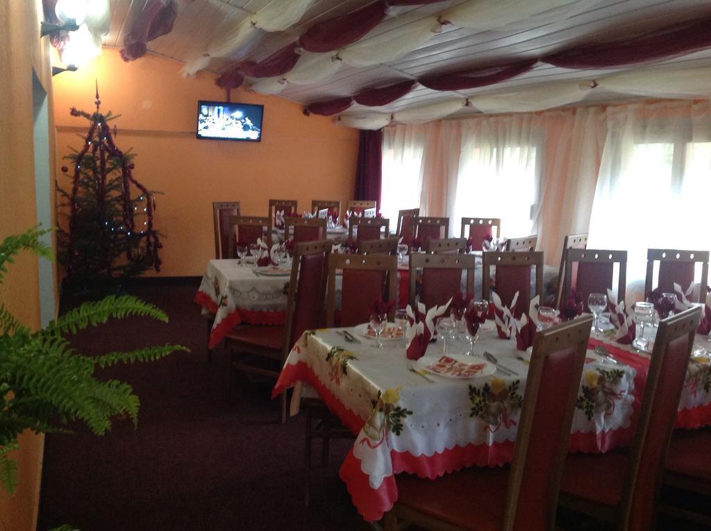 Hotel Panoramic Menyháza Szoba fotó