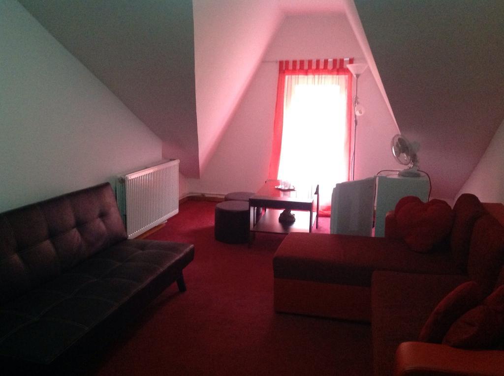 Hotel Panoramic Menyháza Szoba fotó